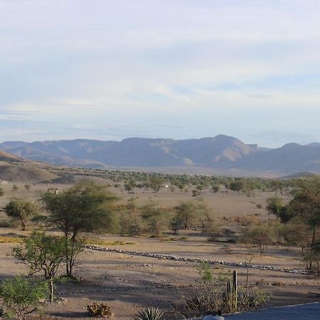 Fort Sesfontein Lodge & Safaris Exteriér fotografie