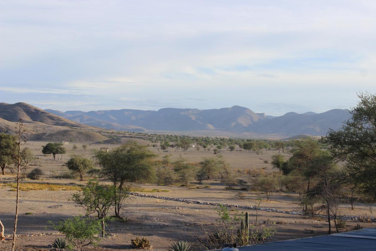 Fort Sesfontein Lodge & Safaris Exteriér fotografie
