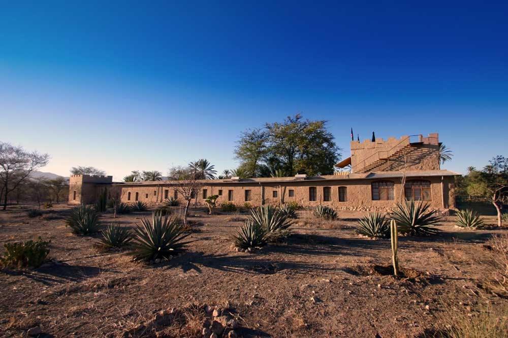 Fort Sesfontein Lodge & Safaris Exteriér fotografie